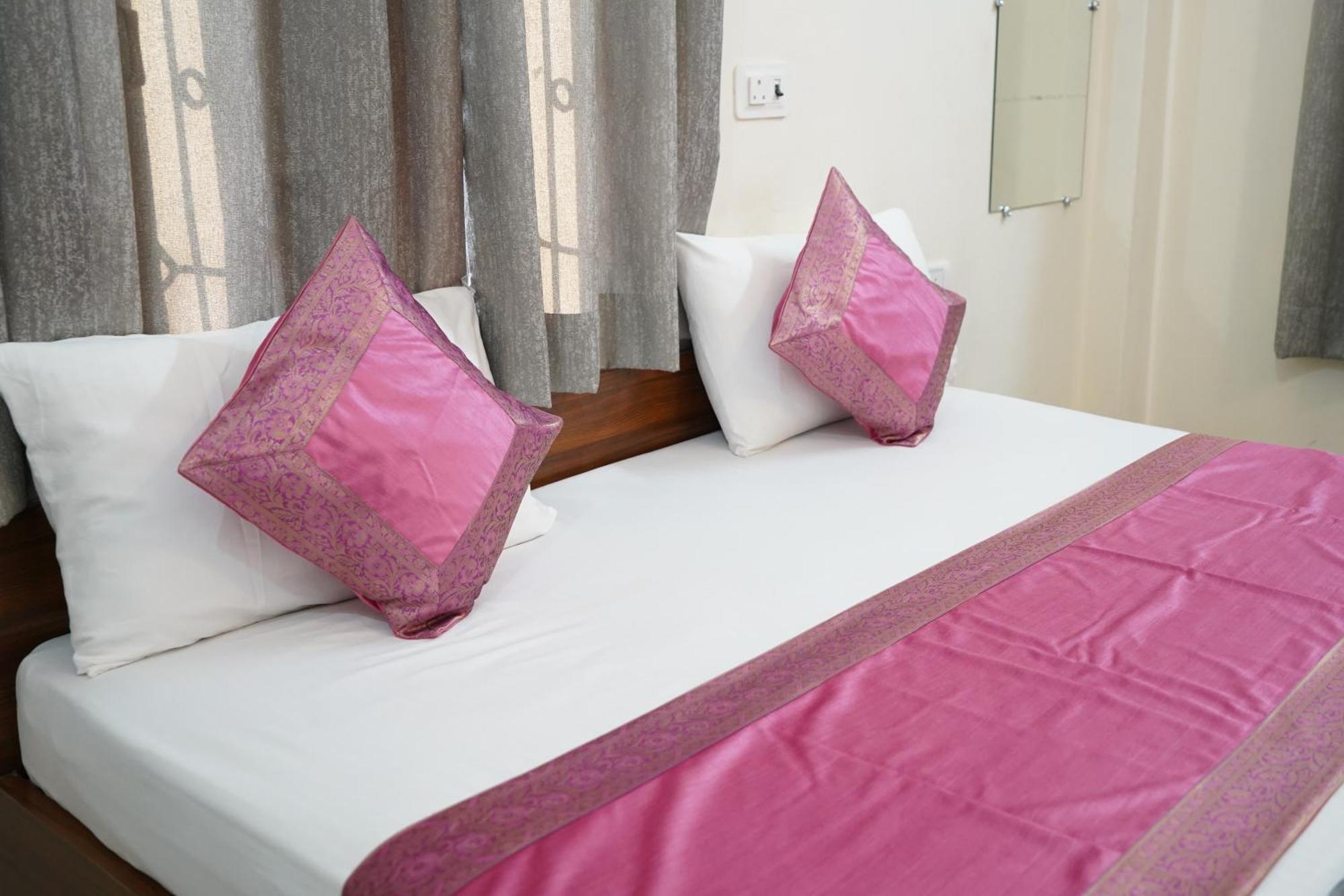 Kashi Paradise Stay Varanasi Exterior foto
